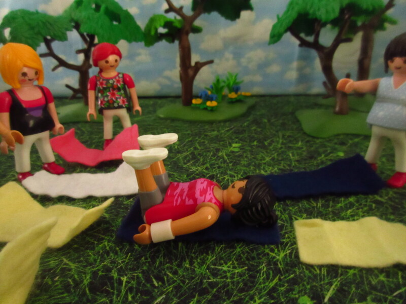 It's Springtime in Eastgate Park for the Playmobil people in our house...