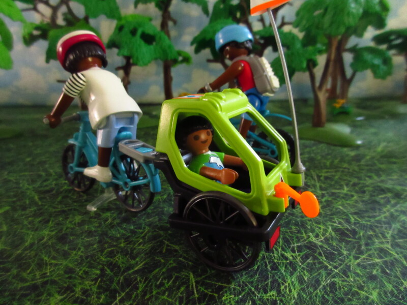 It's Springtime in Eastgate Park for the Playmobil people in our house...