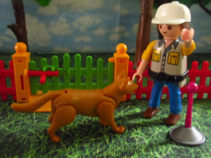 It's Springtime in Eastgate Park for the Playmobil people in our house...