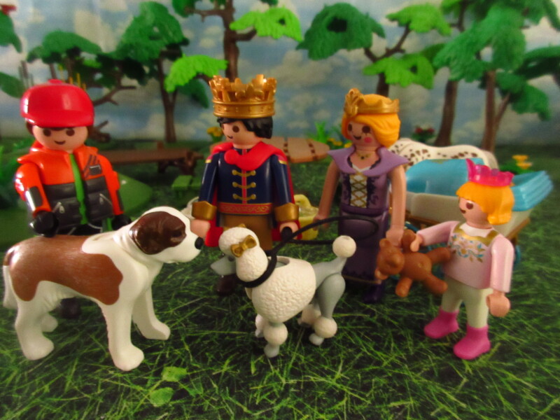 It's Springtime in Eastgate Park for the Playmobil people in our house...
