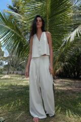 Where can I find a flowing two-piece trouser set on the high street?