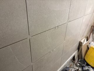 Bathroom paint, help!
