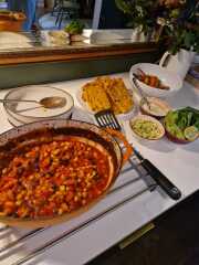 Meal planning, sharing recipes and ideas to make the weekly budget go further.