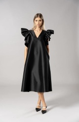 What should I wear to a black tie celebrity wedding?