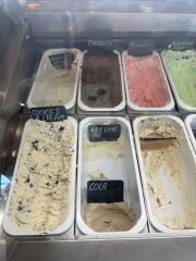 Why is it (almost) impossible to find good ice cream flavours in shops?