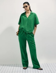 Where can I find a flowing two-piece trouser set on the high street?