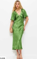 I need a wedding outfit that ticks specific boxes