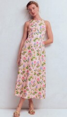 Beach wedding guest dress ideas for a stylish midlife figure