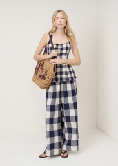 Where can I find a flowing two-piece trouser set on the high street?