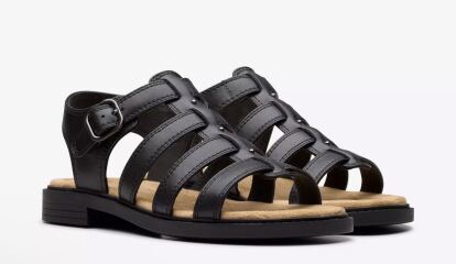Which sandals are nicer?