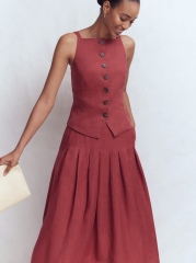 What to wear to April wedding in Italy?