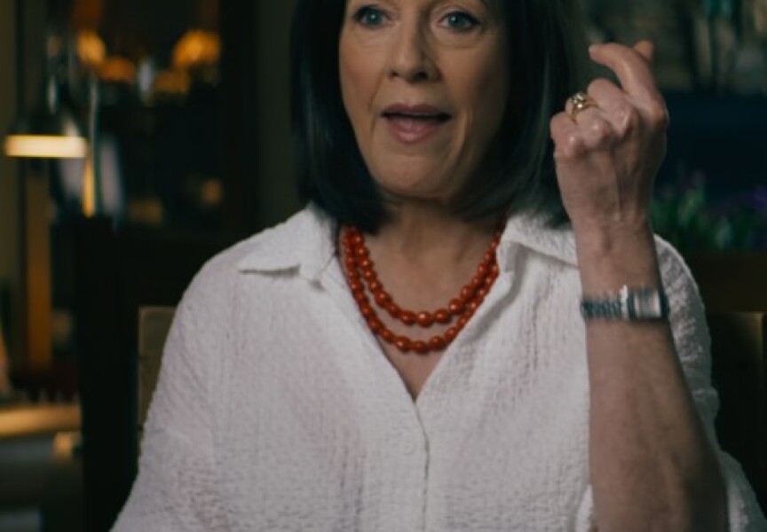 Need help identifying this red beaded necklace!!