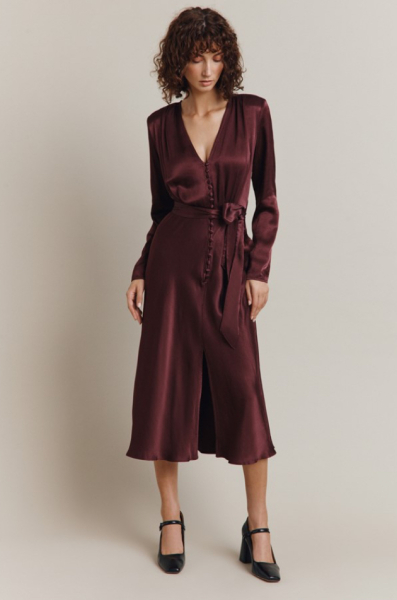 Affordable wedding outfit ideas for a casual event with modest coverage