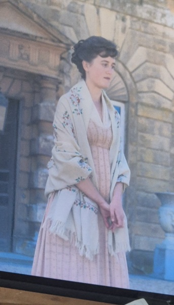Mary's shawl
