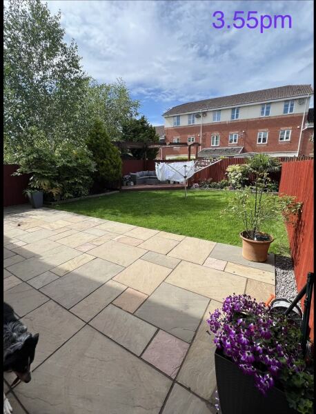 Two houses! Help me choose please!