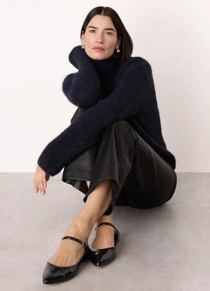 If you were buying one pair of shoes to update your wardrobe spring/summer