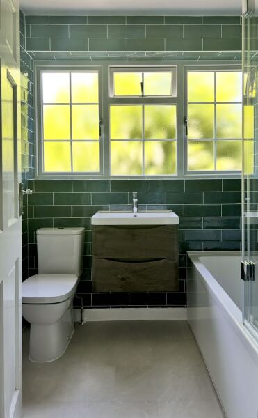 Is there a way to improve this bathroom layout?