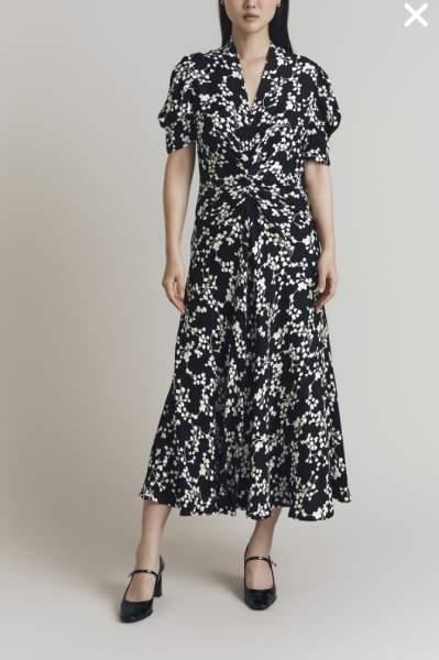 Affordable wedding outfit ideas for a casual event with modest coverage