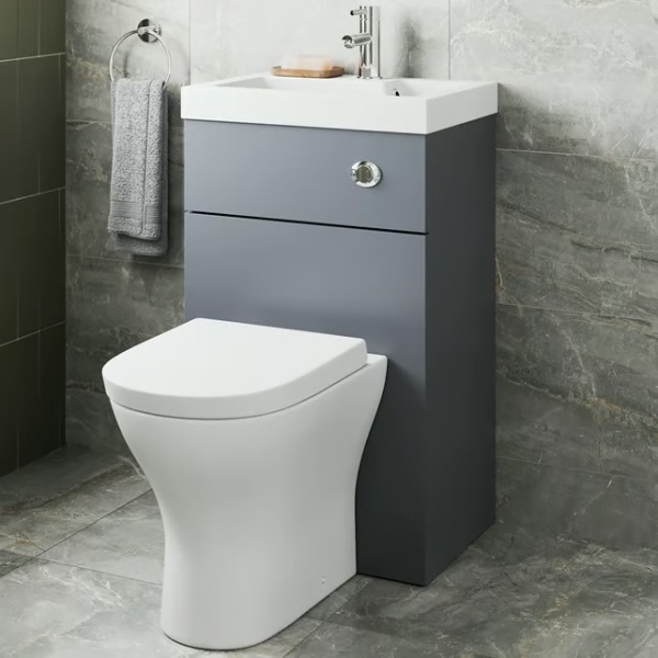 Tiny en-suite of it worth it?