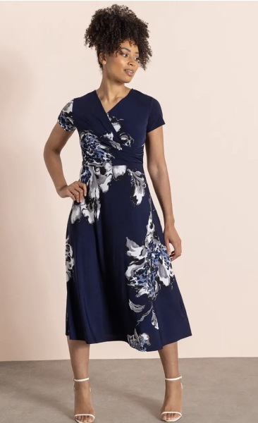 Affordable wedding outfit ideas for a casual event with modest coverage