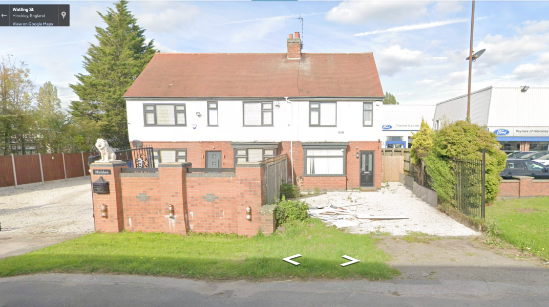 Anyone else browse Rightmove for fun after moving house? If so, what do you think of this house and its “garden”?