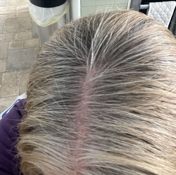 Ditching the hair dye and embracing the grey