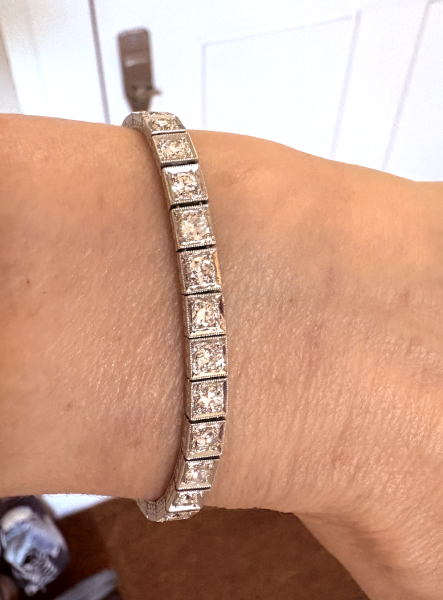 Does anyone have a diamond tennis bracelet?