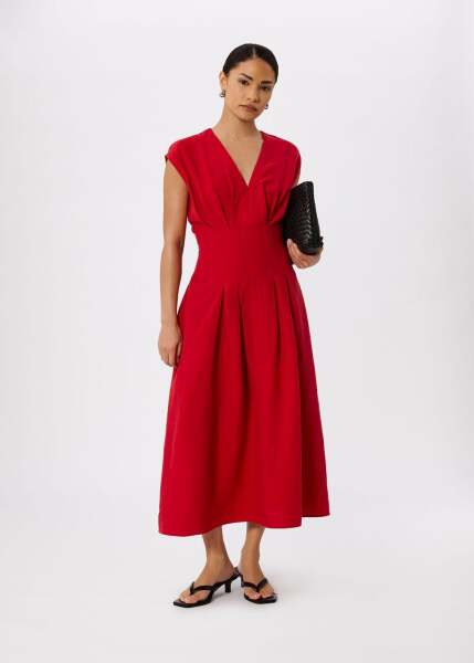 Interview outfit ideas for a senior NHS role after having a baby