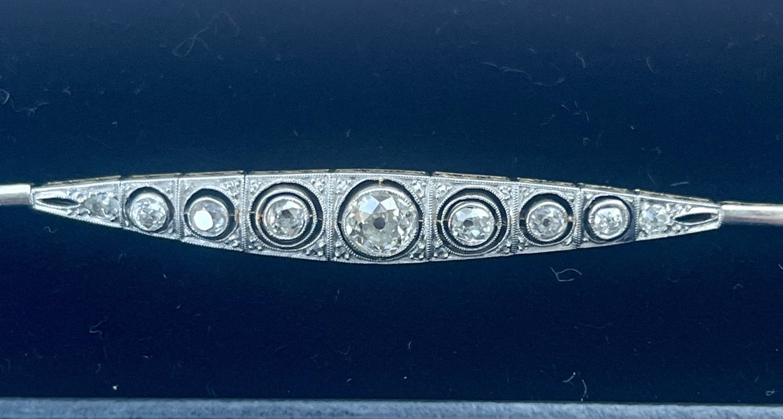 Does anyone have a diamond tennis bracelet?