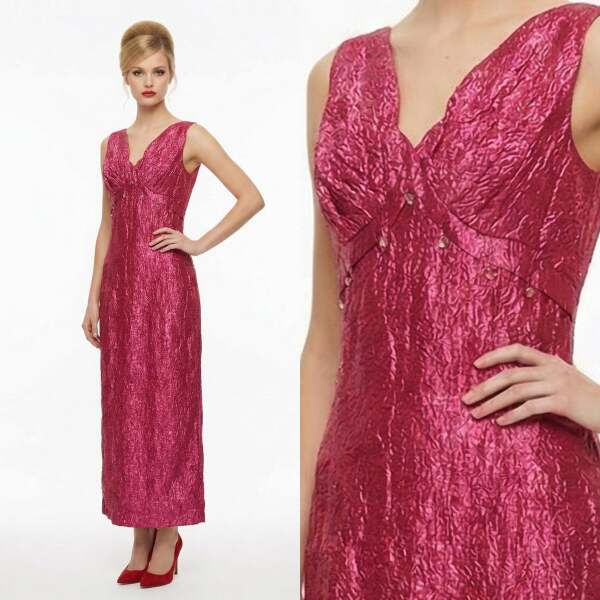 What did you wear to your registry office wedding?