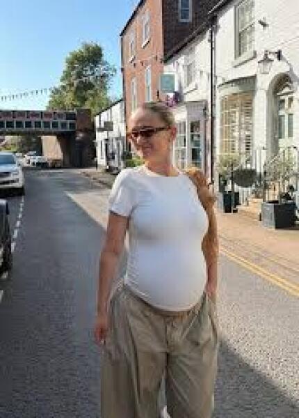 Molly-Mae's maternity t-shirt