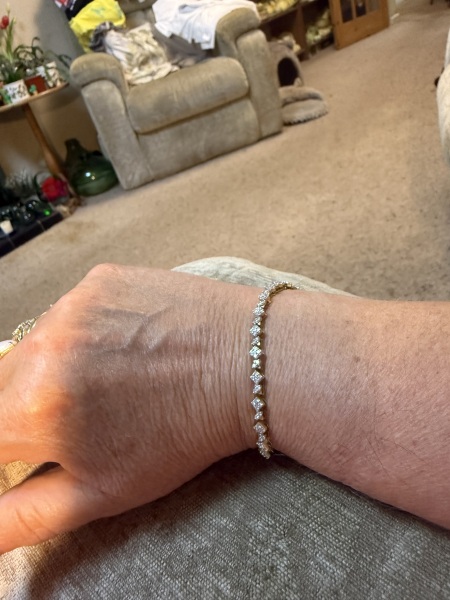 Does anyone have a diamond tennis bracelet?