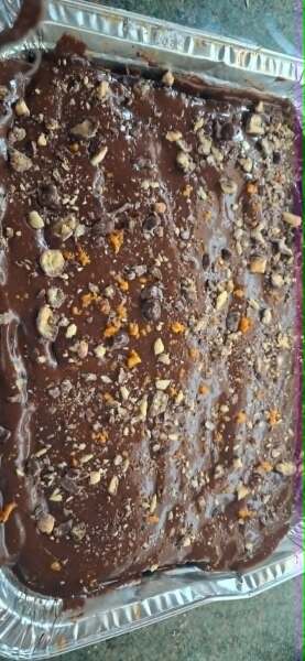 How can I make this 'Bulge Cake' look more realistic?