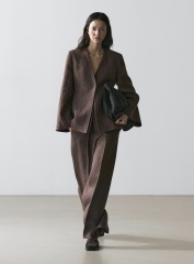Jacket ideas for an apple shape with wide-leg trousers