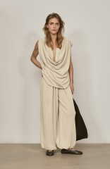 What to wear for a garden glam and disco birthday celebration?