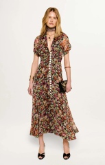Stylish mother of the bride dress ideas for a warm wedding abroad