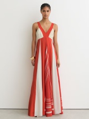 Sophisticated evening dress for uni reunion