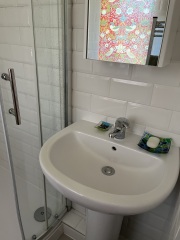Tiny en-suite of it worth it?