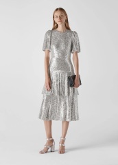 What to wear for a garden glam and disco birthday celebration?