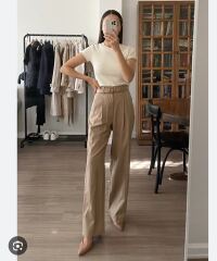 Jeans to a Paris start-up interview for a VP role?
