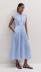 Please help dress a frump I for a wedding with a colourful cocktail dress code 🙏
