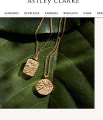 Birth gift ideas: silver motherhood bracelet or a traditional locket/ mama necklace?
