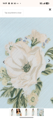 What fascinator would suit my dress with pale gold accessories?