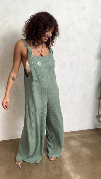 Are Lucy and Yak dungarees seen as hippy or just stylish?