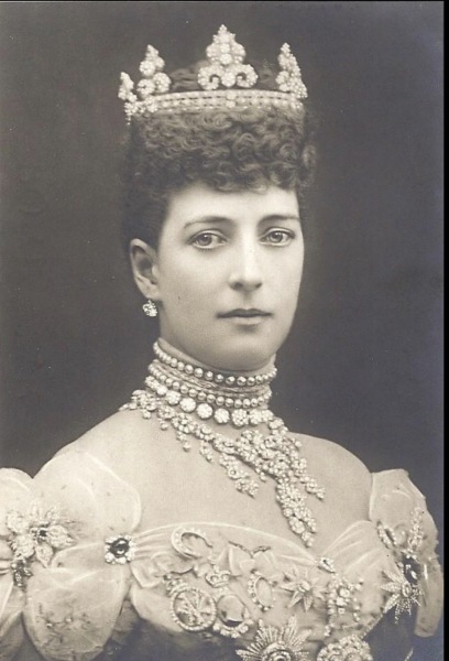 Jewellery-British Royal Family.