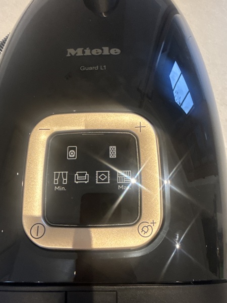 Miele vacuum help!