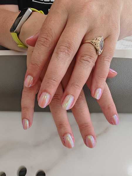 I want to see your nails!