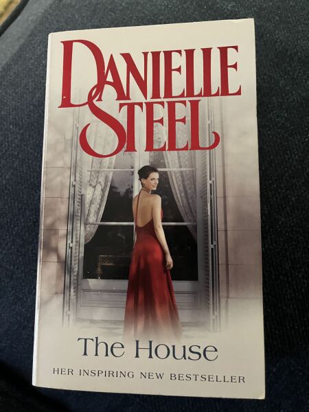 Would you expect to see a People’s Friend annual 1998 in an expensive holiday home?