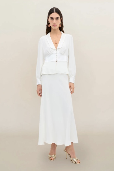 Ideas for a relaxed civil ceremony outfit that still feels bridal