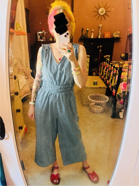 Do jumpsuits suit anyone?